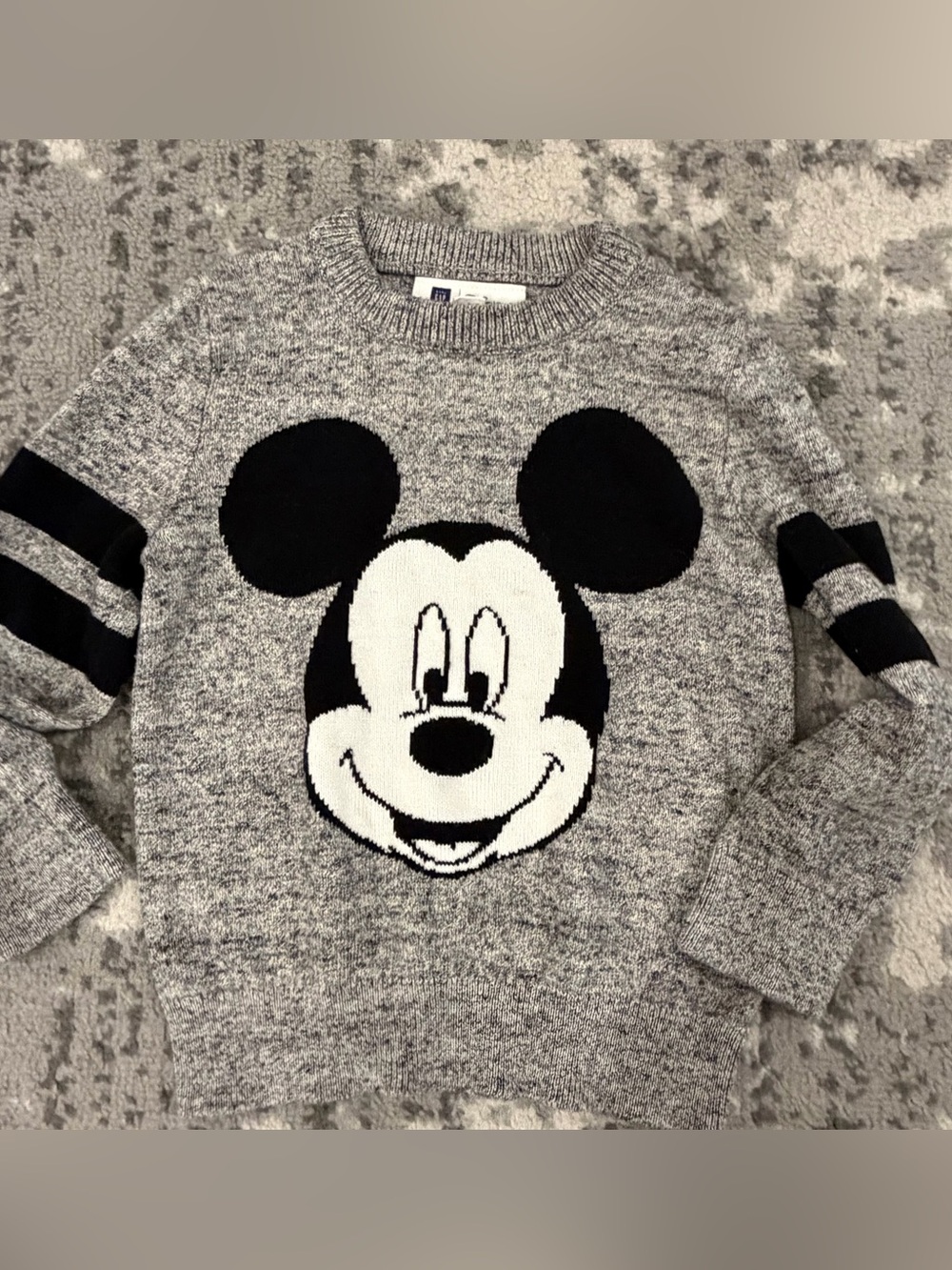 Baby Gap Disney Mickey Sweater size 4T Like New